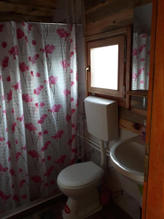 Markove Kolibe 2, Uvac Sjenica Buitenkant foto